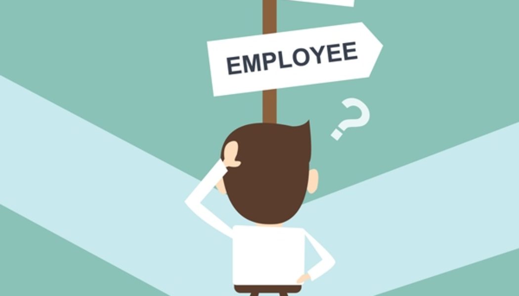 Auto-entrepreneur contre portage salarial : quels avantages et inconvénients pour le freelance ?